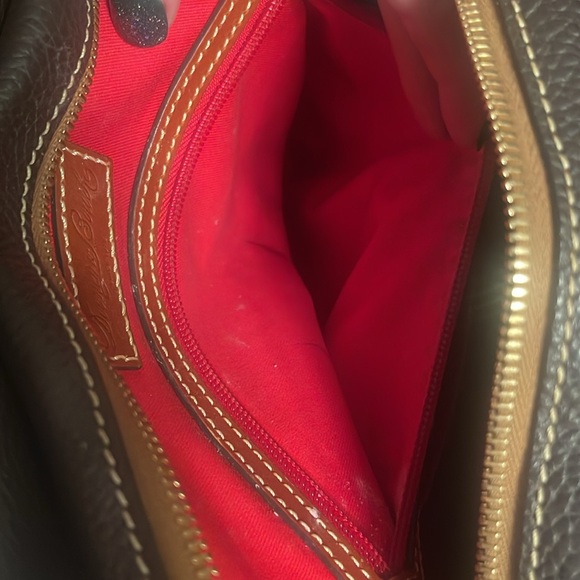 DOONEY & BURKE BROWN LEATHER PURSE - Picture 9 of 9